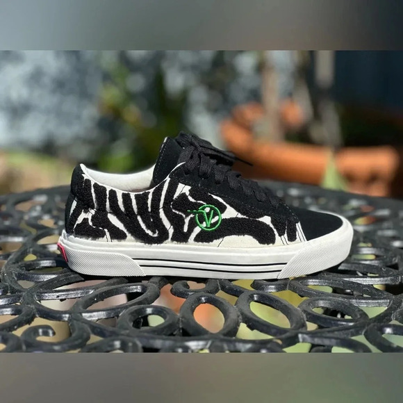 Vans — Vans x Anderson .Paak Malibu SID DX Shoes - Picture 2 of 9